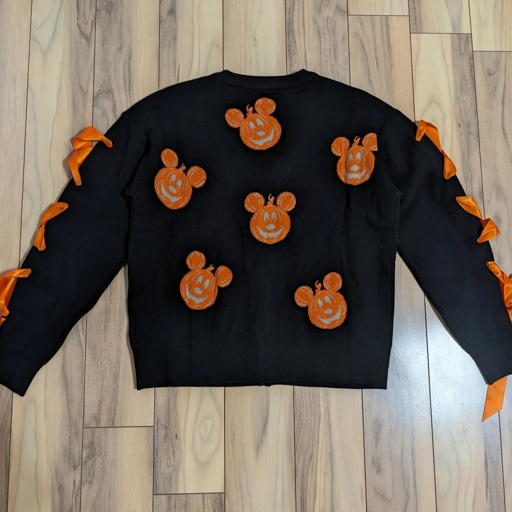NWT! Disney Parks Her Universe Halloween Mickey Mouse Pumpkin Ribbon Cardigan M - Picture 13 of 16